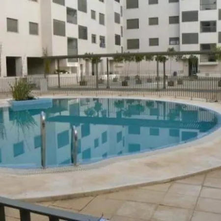 Apartment In 100454